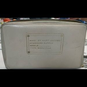 Marc Jacobs white travel size wallet